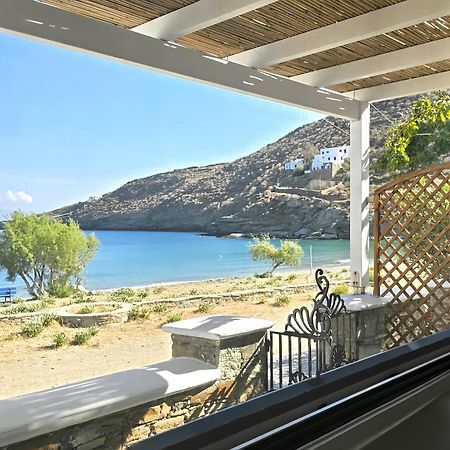 Diana'S Luxury Suites Kythnos Exterior photo
