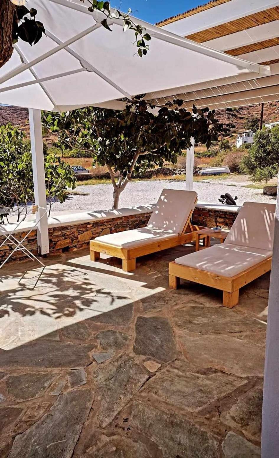 Diana'S Luxury Suites Kythnos Exterior photo